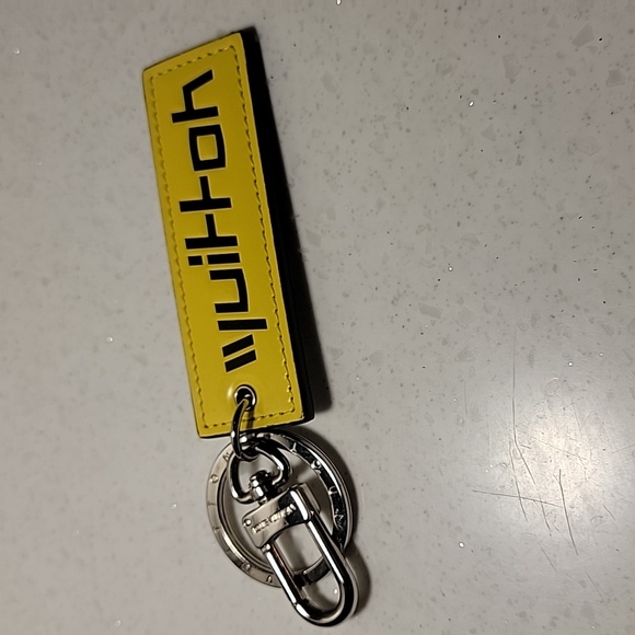 AUTHENTIC LOUIS VUITTON x Virgil Abloh Key chain w/ dust bag limited Edition COA - Picture 6 of 7